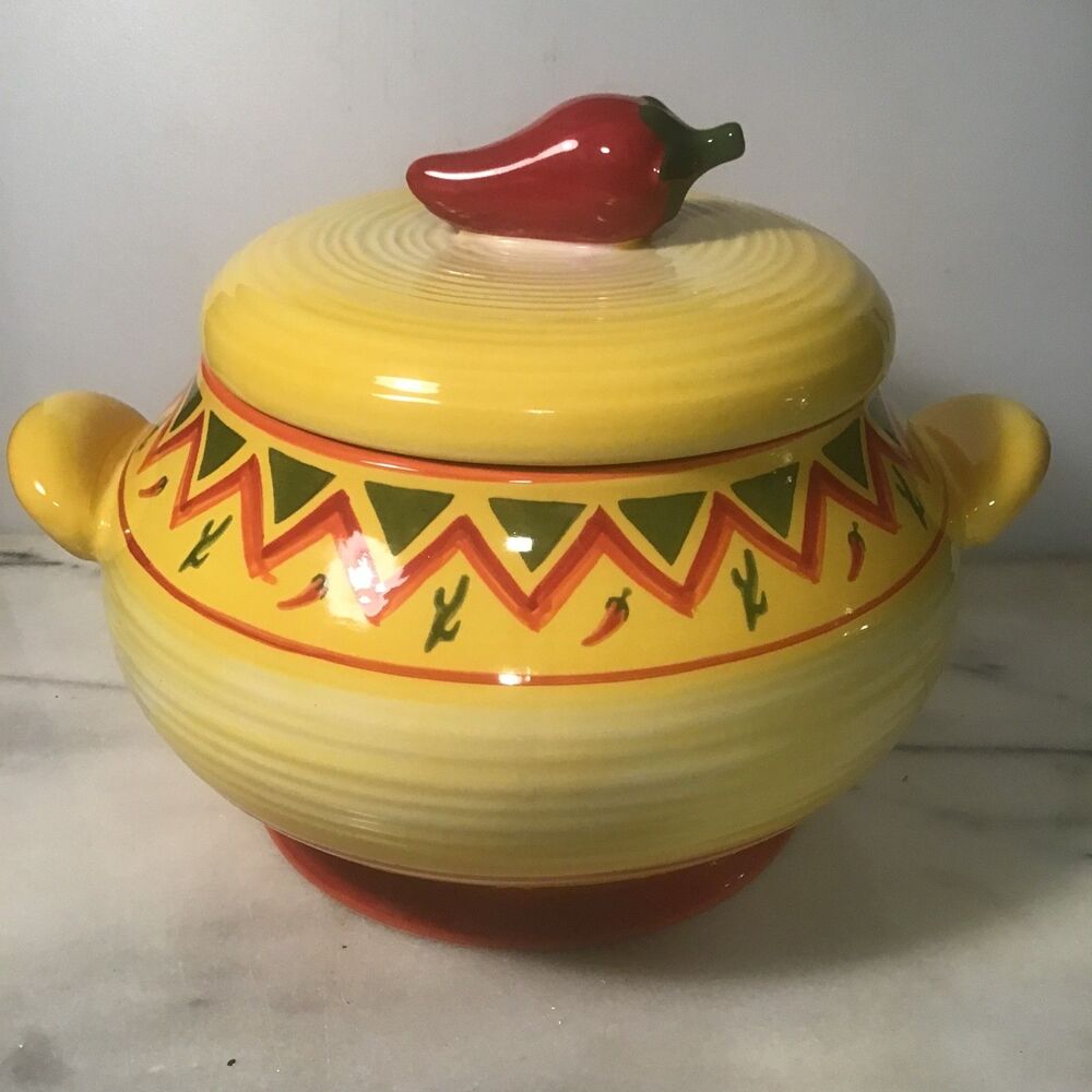 Vintage Oneida Kitchen La Fiesta 2.5 Qt Casserole Dish Chili Pepper Lid Handle